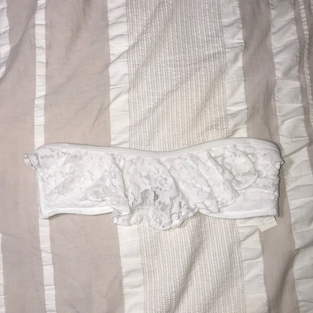 hollister white strapless swimsuit top